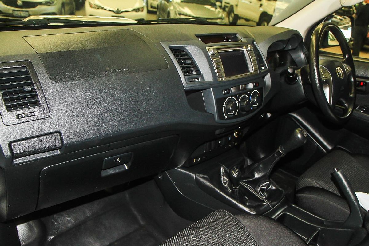 2014 Toyota Hilux SR KUN26R 4X4