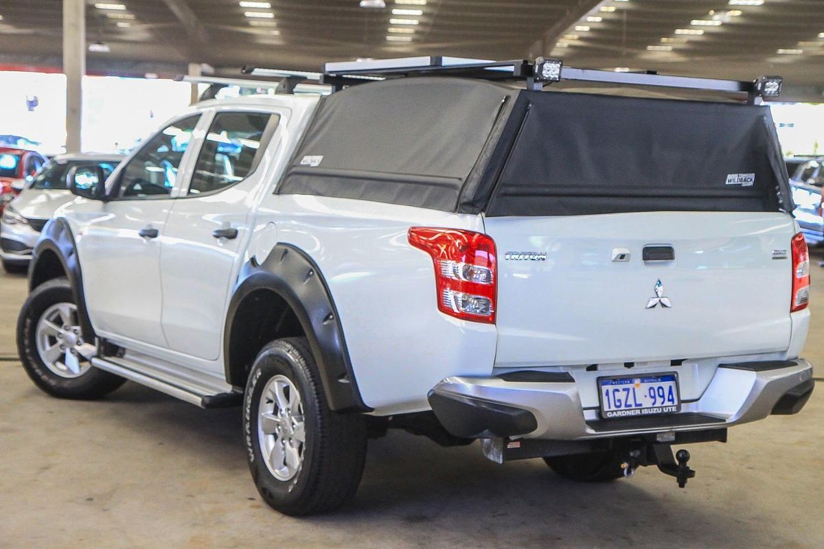 2017 Mitsubishi Triton GLX MQ 4X4