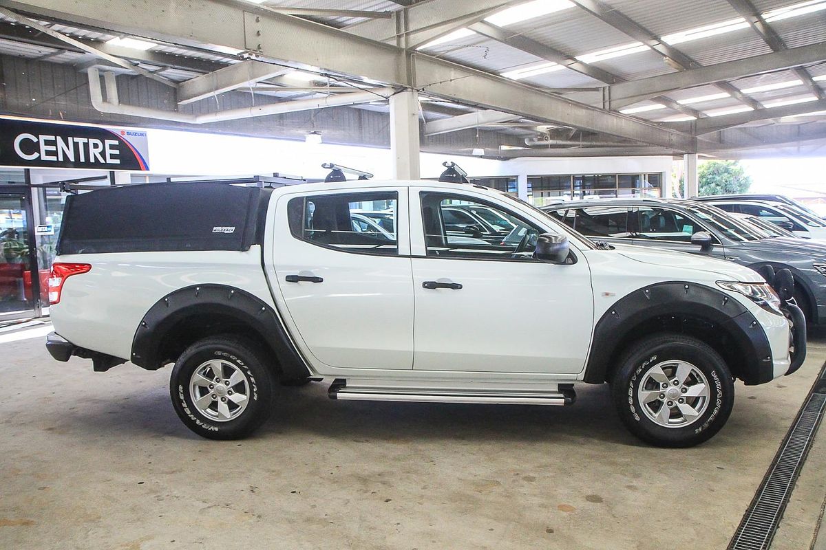 2017 Mitsubishi Triton GLX MQ 4X4
