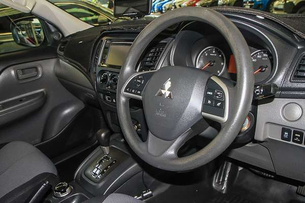 2017 Mitsubishi Triton GLX MQ 4X4