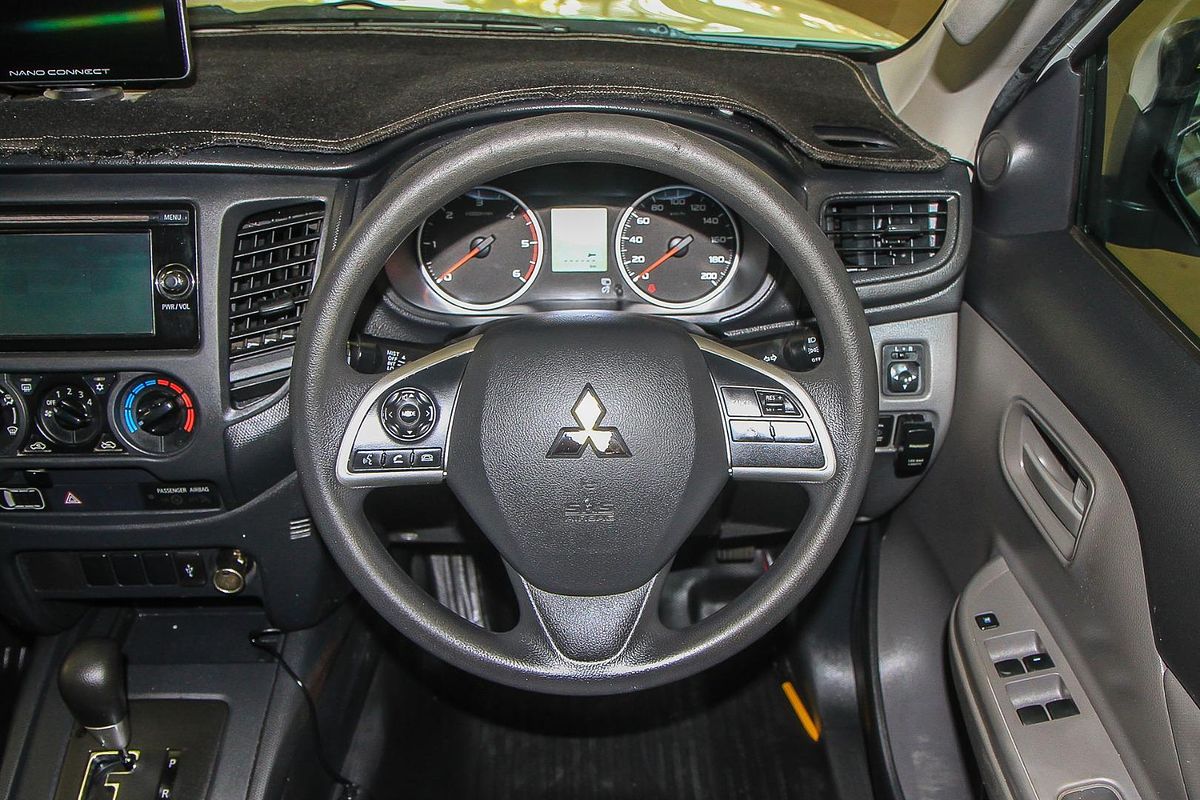 2017 Mitsubishi Triton GLX MQ 4X4