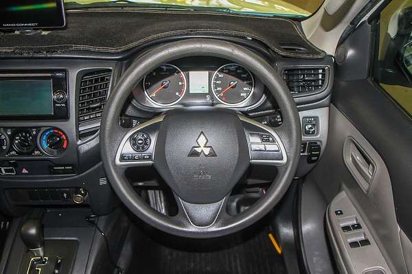 2017 Mitsubishi Triton GLX MQ 4X4