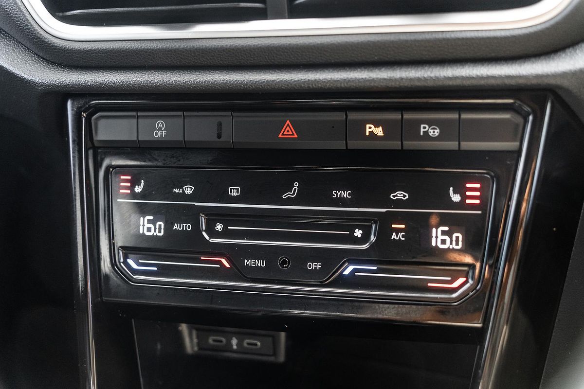 2022 Volkswagen T-Roc 140TSI R-Line D11
