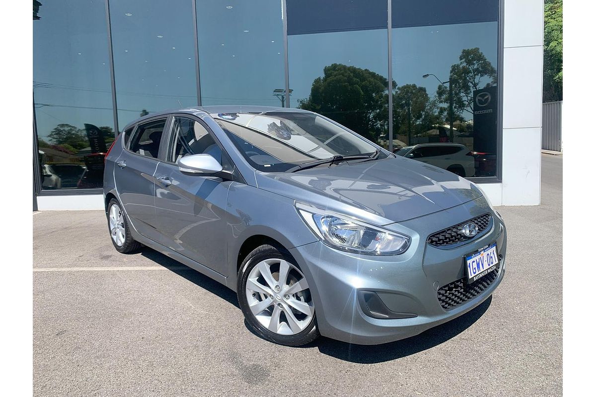 2019 Hyundai Accent Sport RB6