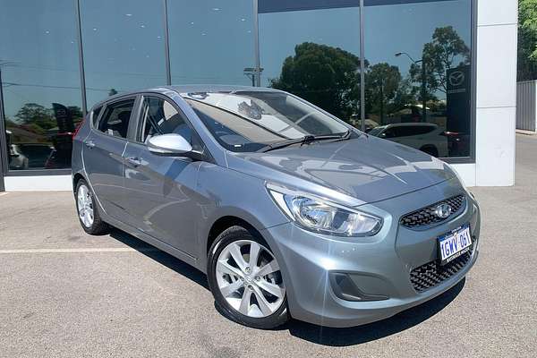 2019 Hyundai Accent Sport RB6