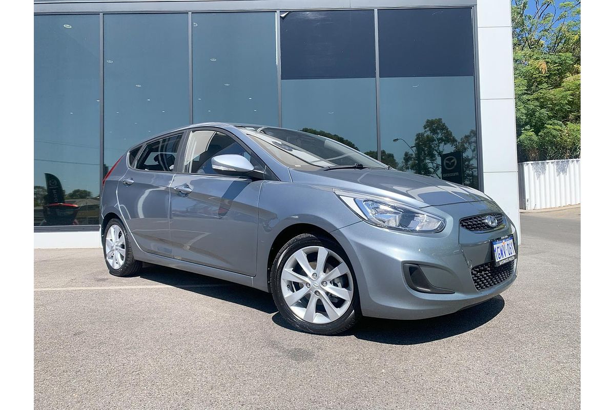 2019 Hyundai Accent Sport RB6