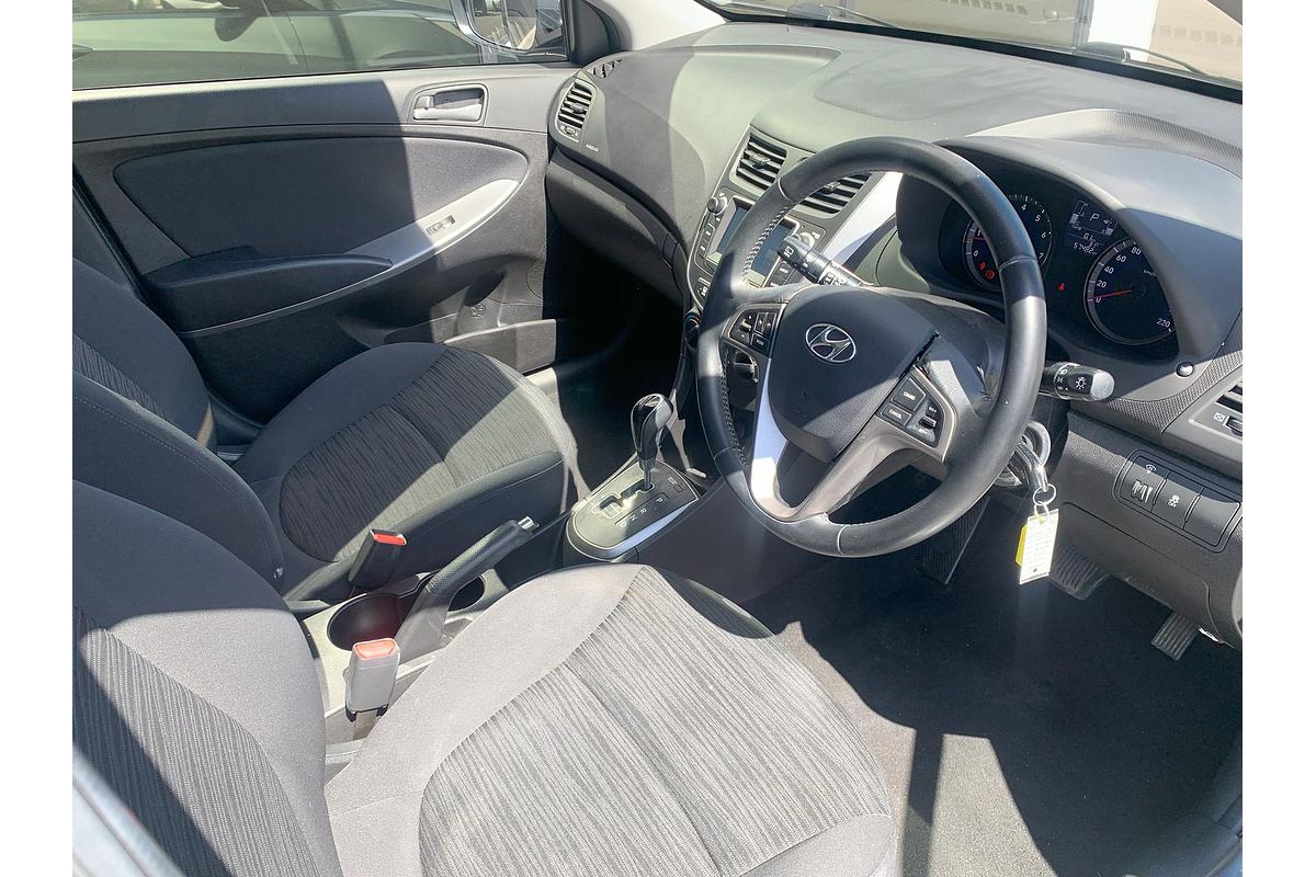 2019 Hyundai Accent Sport RB6