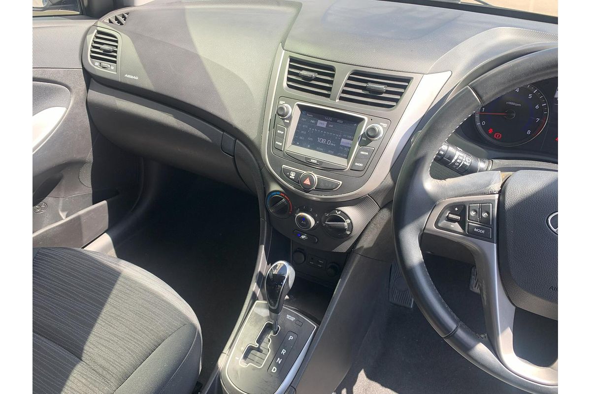 2019 Hyundai Accent Sport RB6