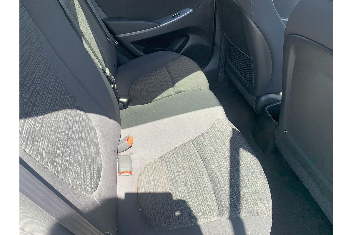 2019 Hyundai Accent Sport RB6