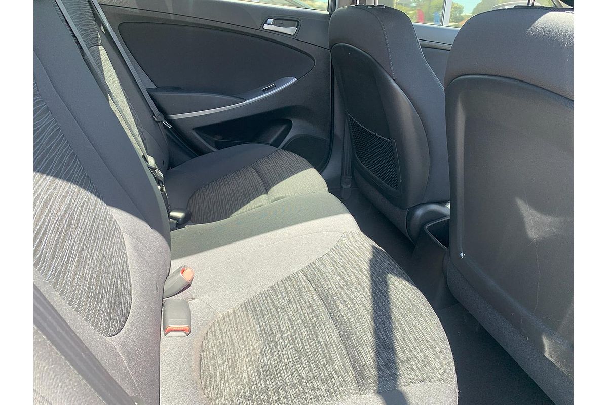 2019 Hyundai Accent Sport RB6
