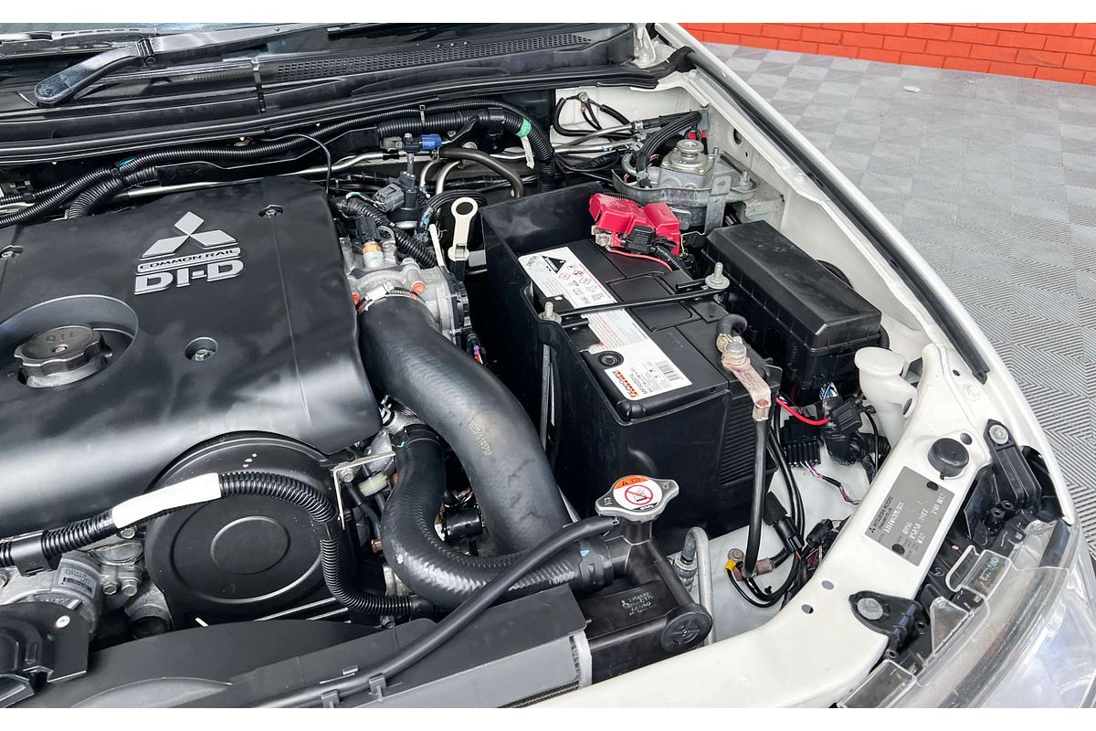 2014 Mitsubishi Challenger LS PC