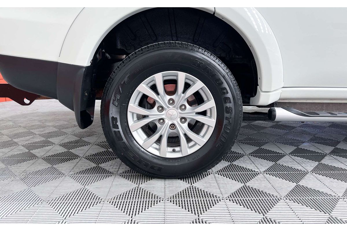 2014 Mitsubishi Challenger LS PC