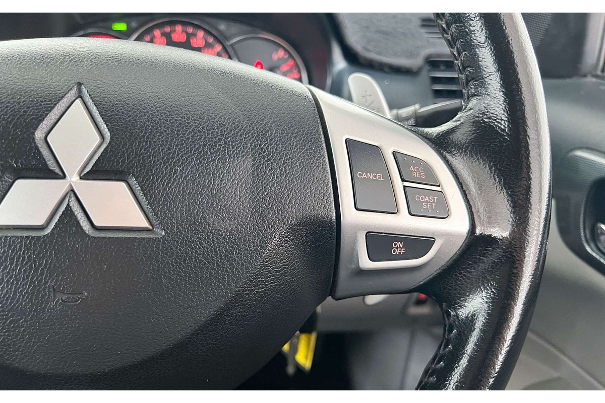 2014 Mitsubishi Challenger LS PC