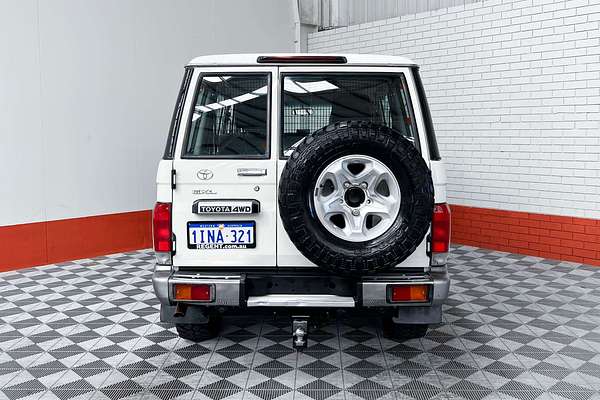2020 Toyota Landcruiser GXL VDJ76R