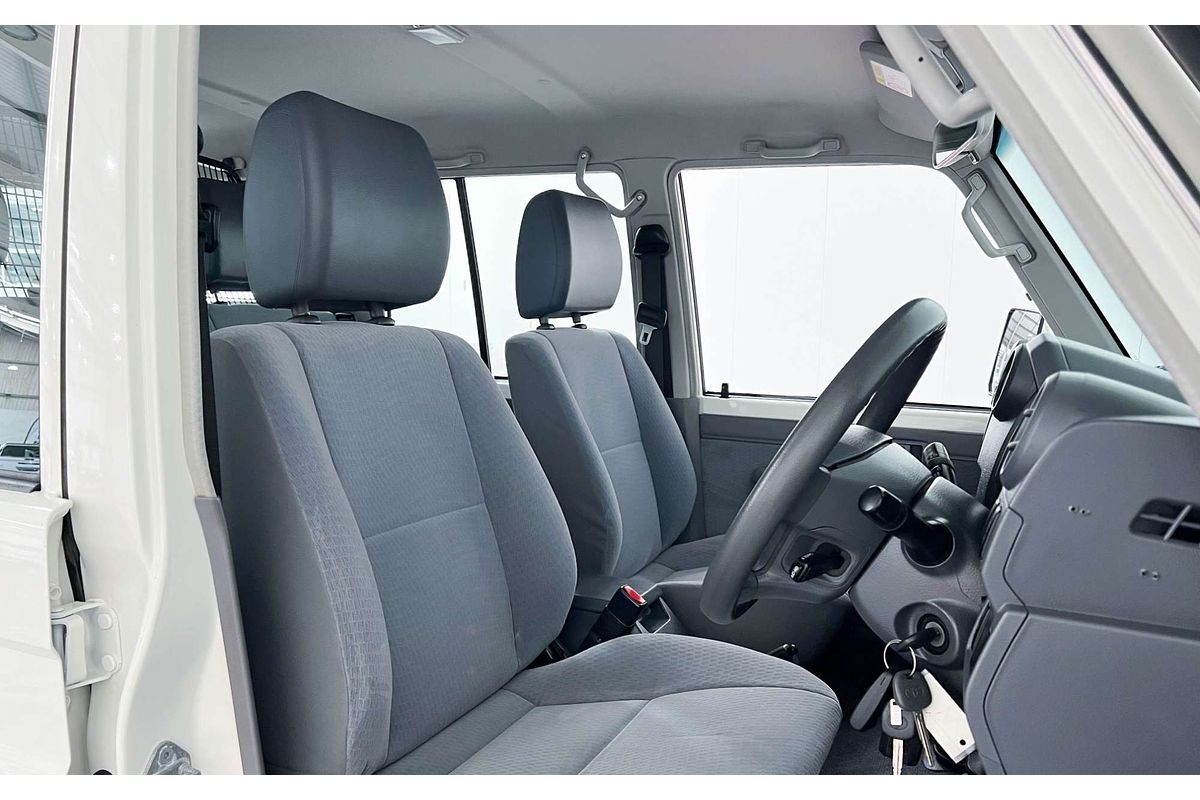 2020 Toyota Landcruiser GXL VDJ76R