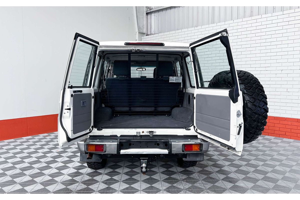 2020 Toyota Landcruiser GXL VDJ76R