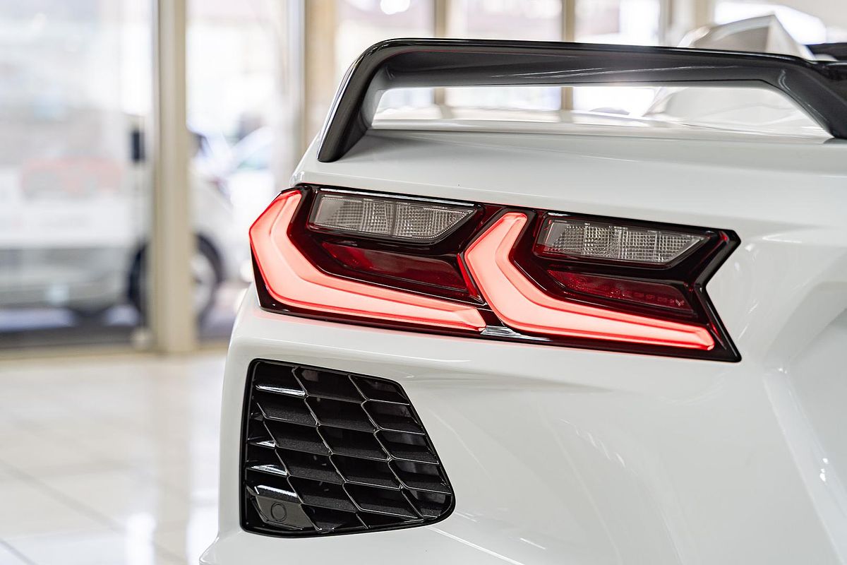 2024 Chevrolet Corvette Stingray 2LT C8
