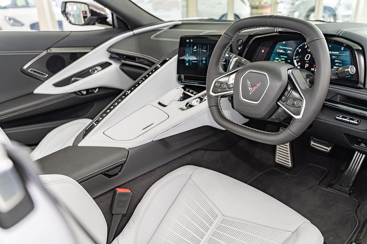 2024 Chevrolet Corvette Stingray 2LT C8