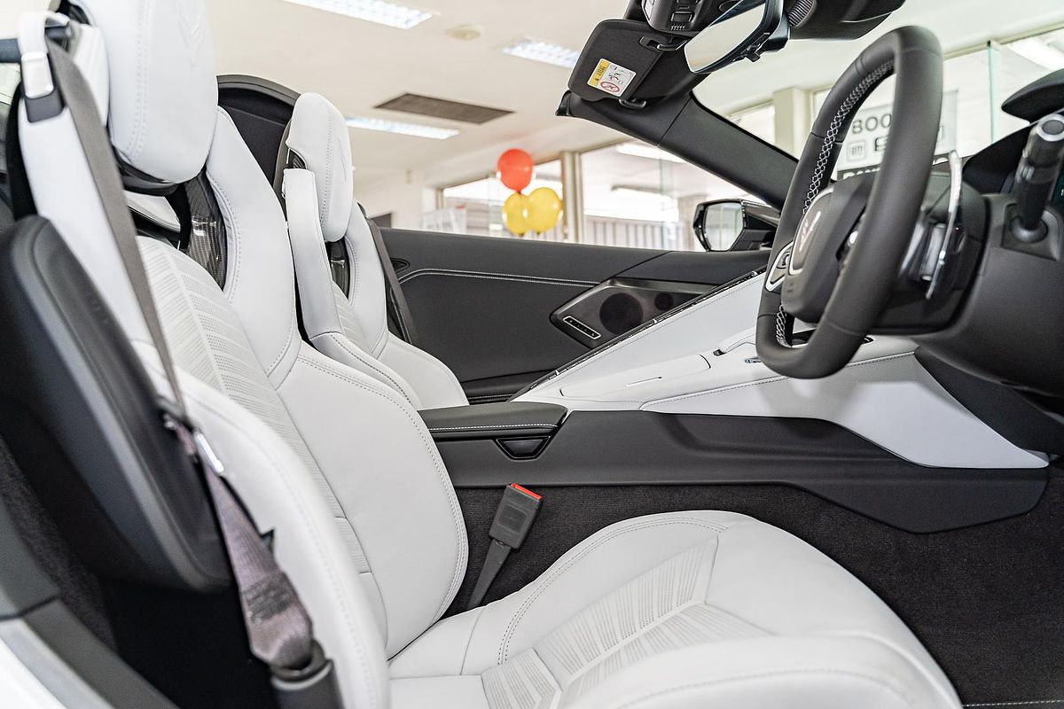 2024 Chevrolet Corvette Stingray 2LT C8