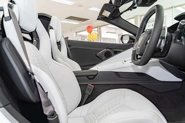 2024 Chevrolet Corvette Stingray 2LT C8