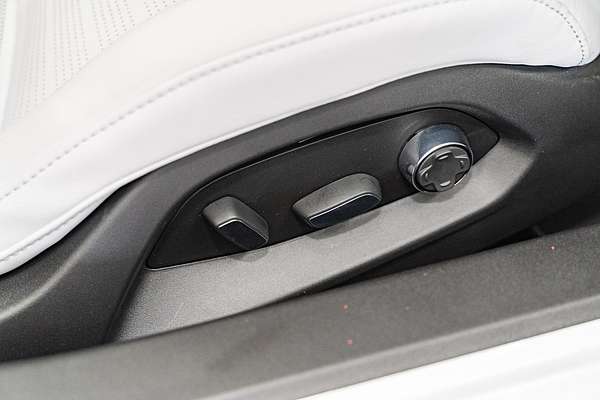 2024 Chevrolet Corvette Stingray 2LT C8