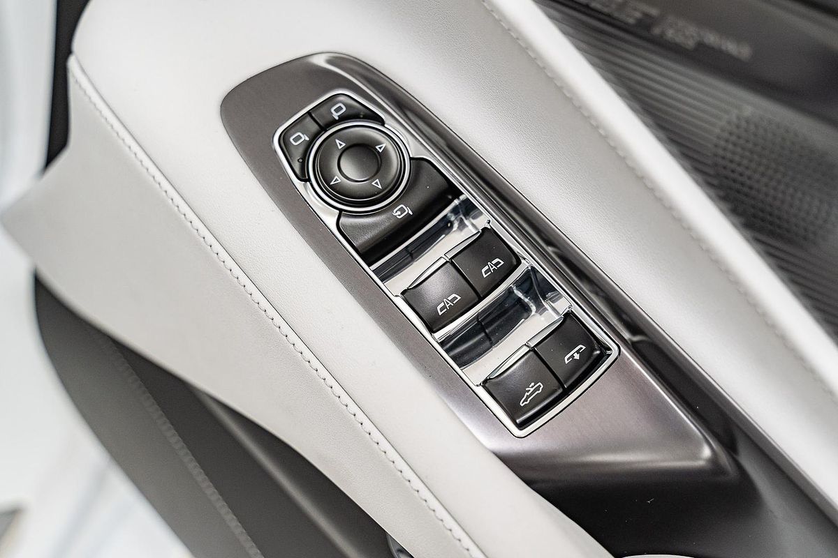 2024 Chevrolet Corvette Stingray 2LT C8