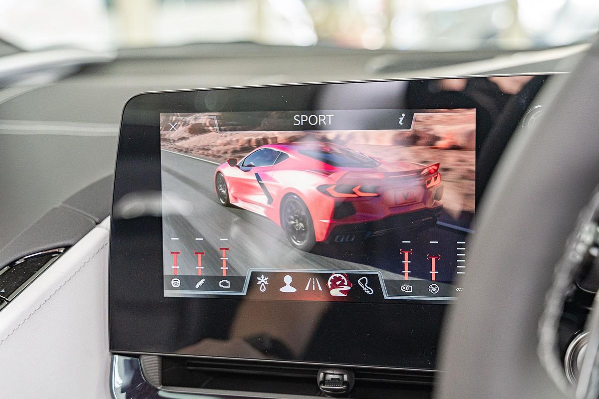2024 Chevrolet Corvette Stingray 2LT C8