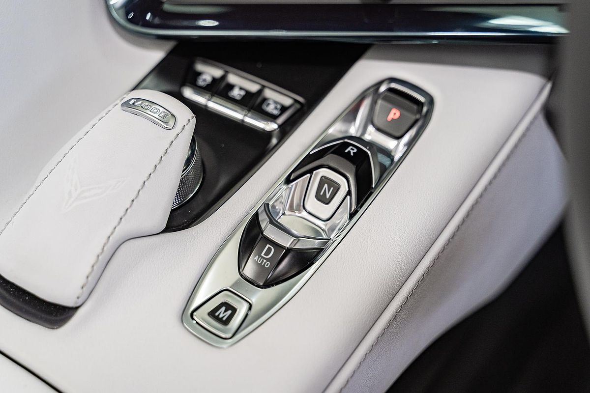2024 Chevrolet Corvette Stingray 2LT C8