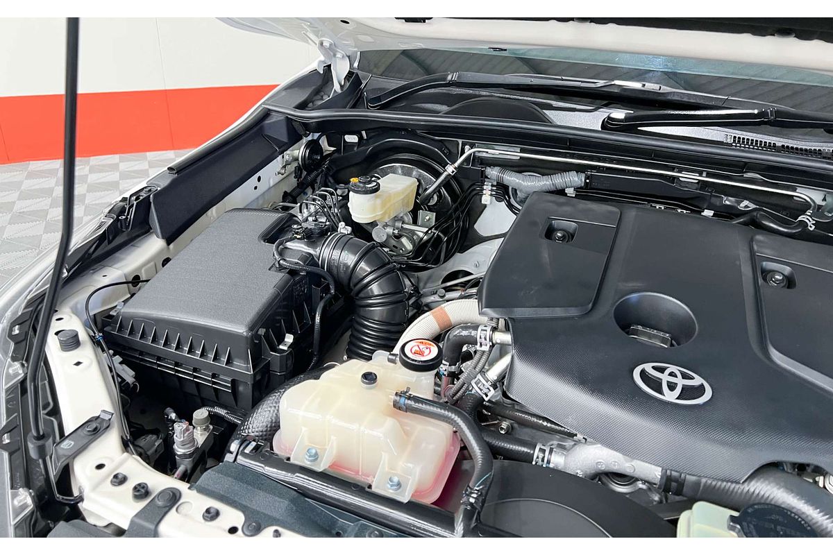 2020 Toyota Hilux SR5 GUN126R 4X4