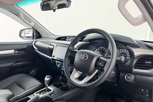 2020 Toyota Hilux SR5 GUN126R 4X4