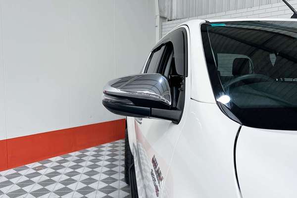 2020 Toyota Hilux SR5 GUN126R 4X4