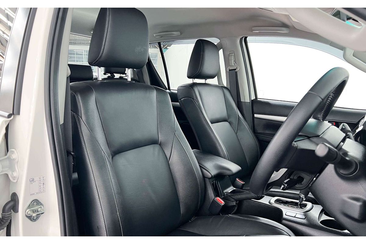 2020 Toyota Hilux SR5 GUN126R 4X4