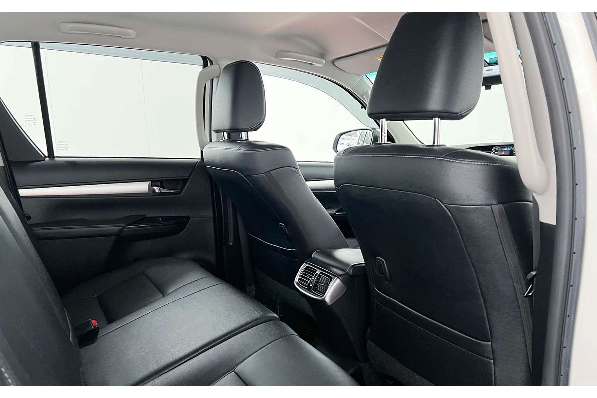 2020 Toyota Hilux SR5 GUN126R 4X4
