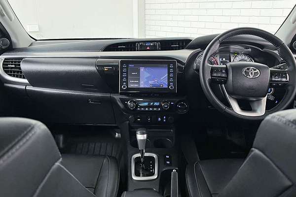 2020 Toyota Hilux SR5 GUN126R 4X4