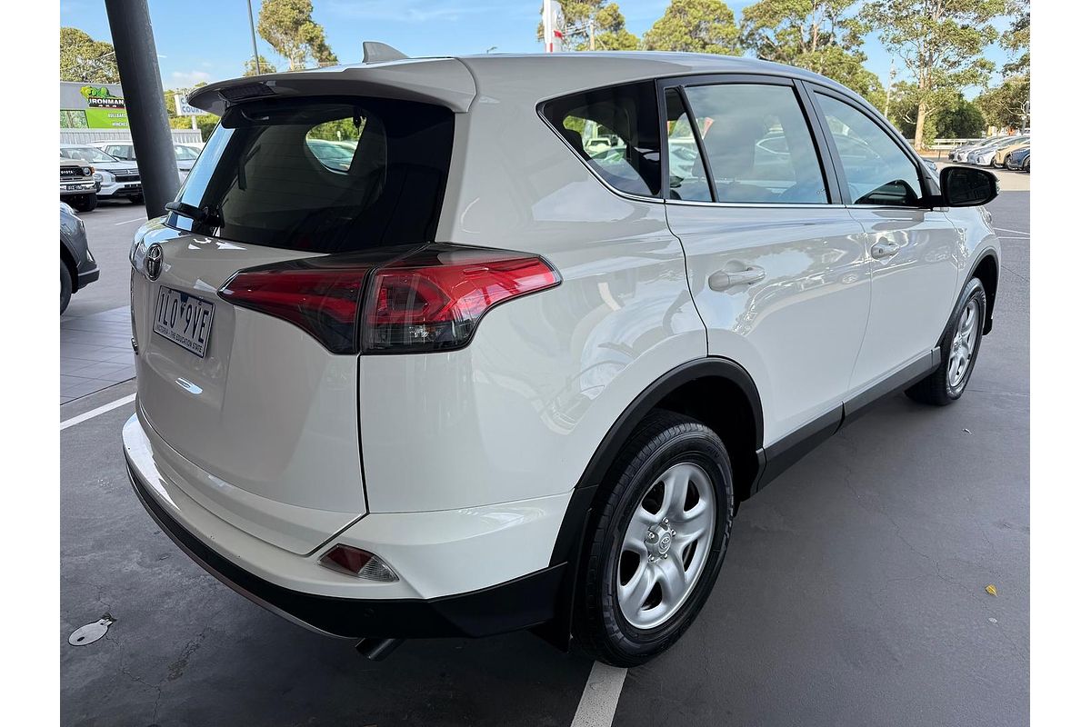 2017 Toyota RAV4 GX ZSA42R