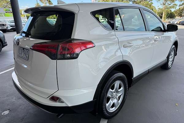 2017 Toyota RAV4 GX ZSA42R