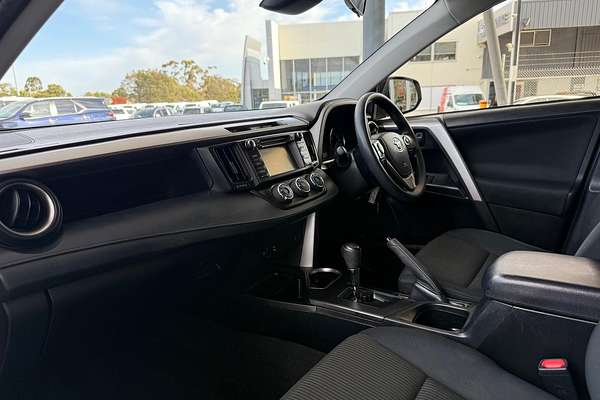 2017 Toyota RAV4 GX ZSA42R
