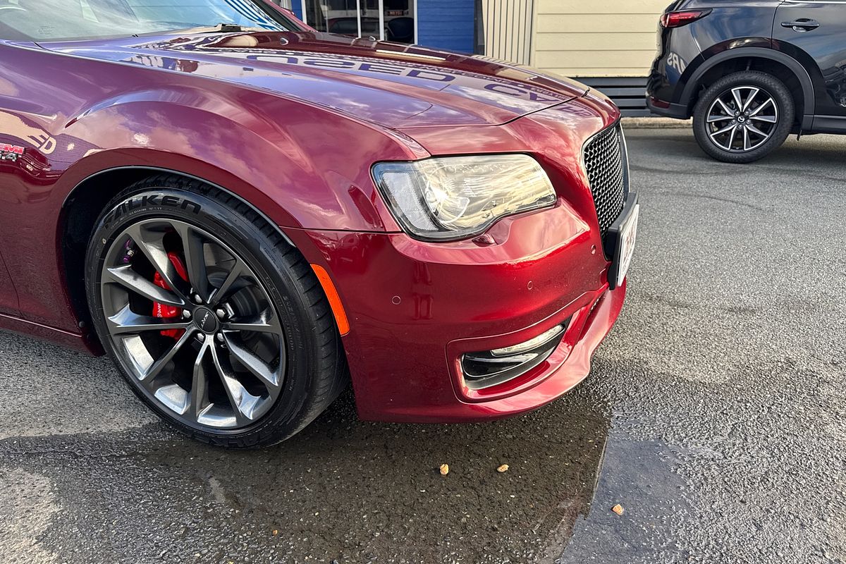 2019 Chrysler 300 SRT LX