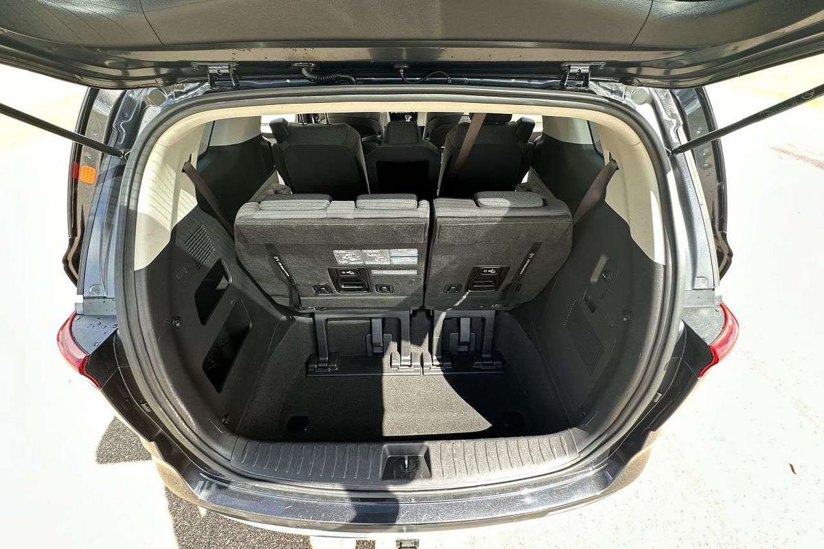 2022 Kia Carnival Si KA4