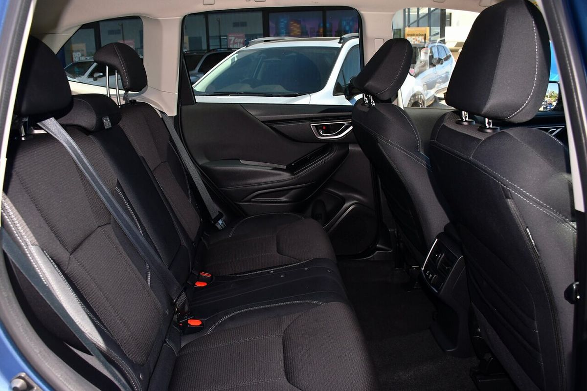 2023 Subaru Forester 2.5i S5
