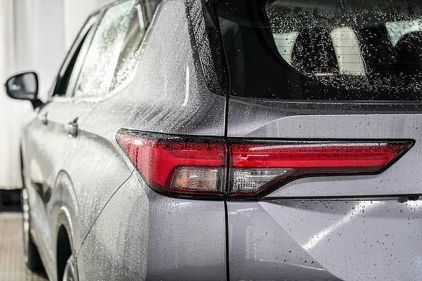2022 Mitsubishi Outlander ES ZM