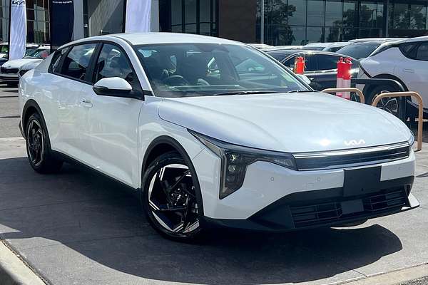2025 Kia K4 Sport+ CL4m