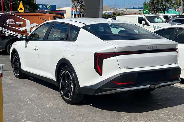 2025 Kia K4 Sport+ CL4m