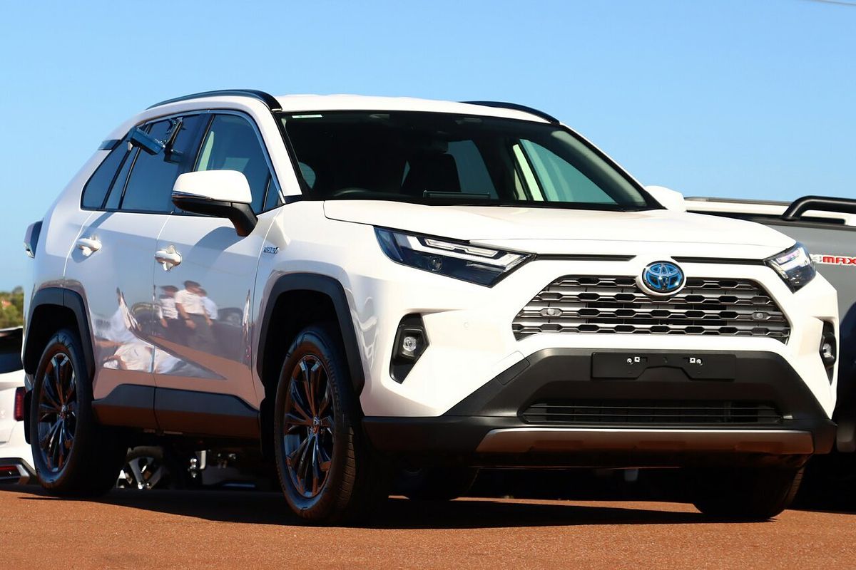 2024 Toyota RAV4 GXL AXAH54R