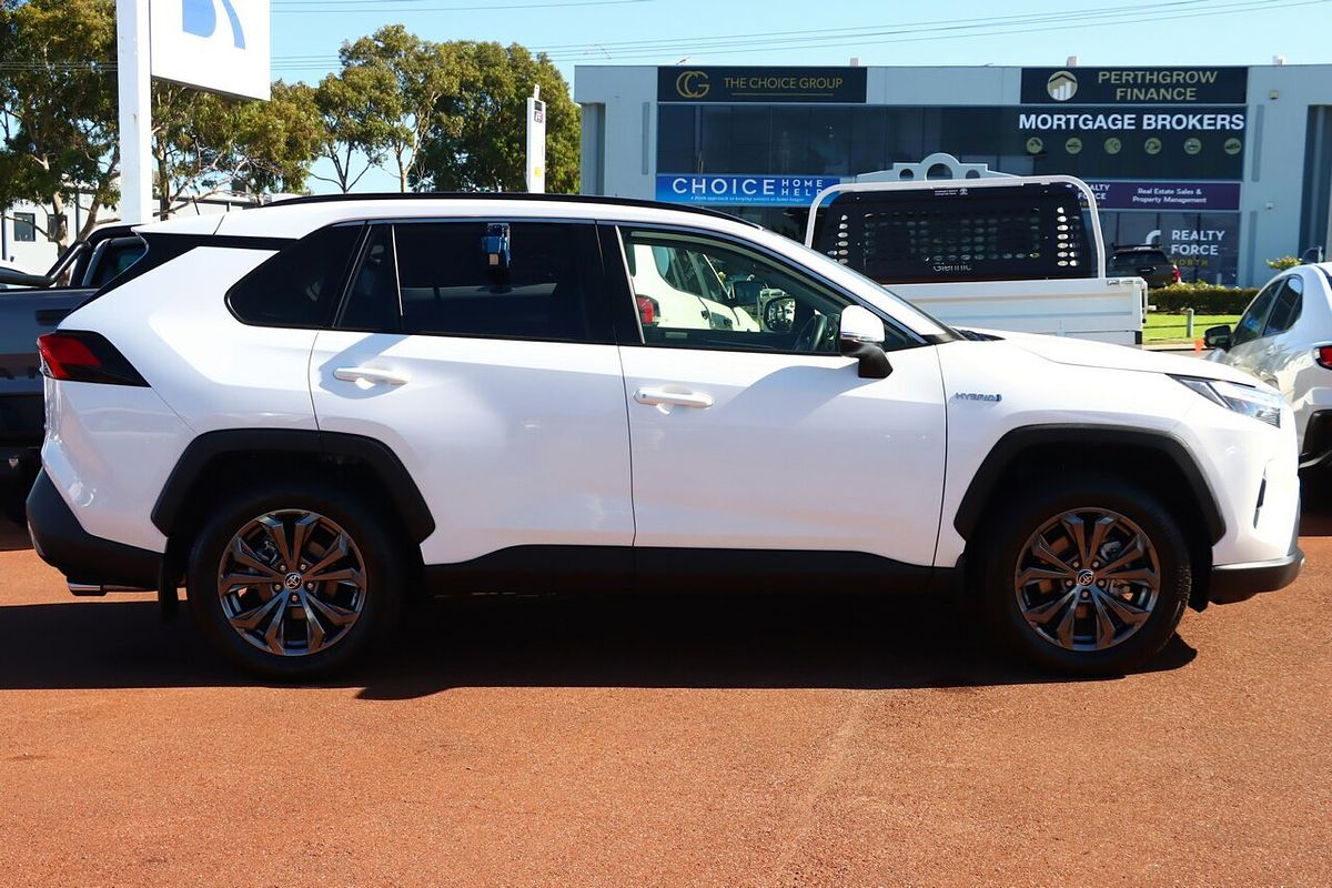 2024 Toyota RAV4 GXL AXAH54R