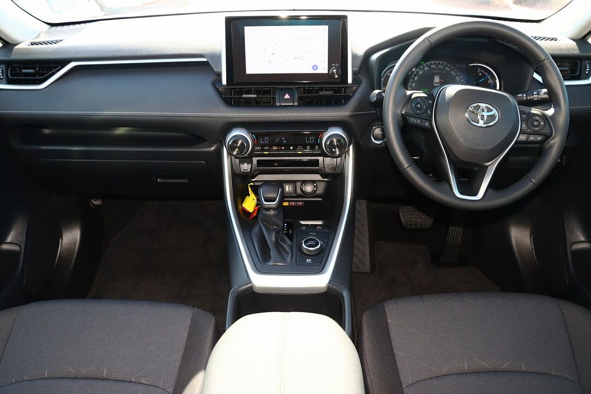 2024 Toyota RAV4 GXL AXAH54R