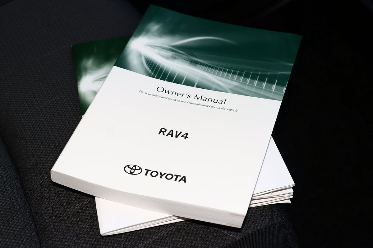 2024 Toyota RAV4 GXL AXAH54R