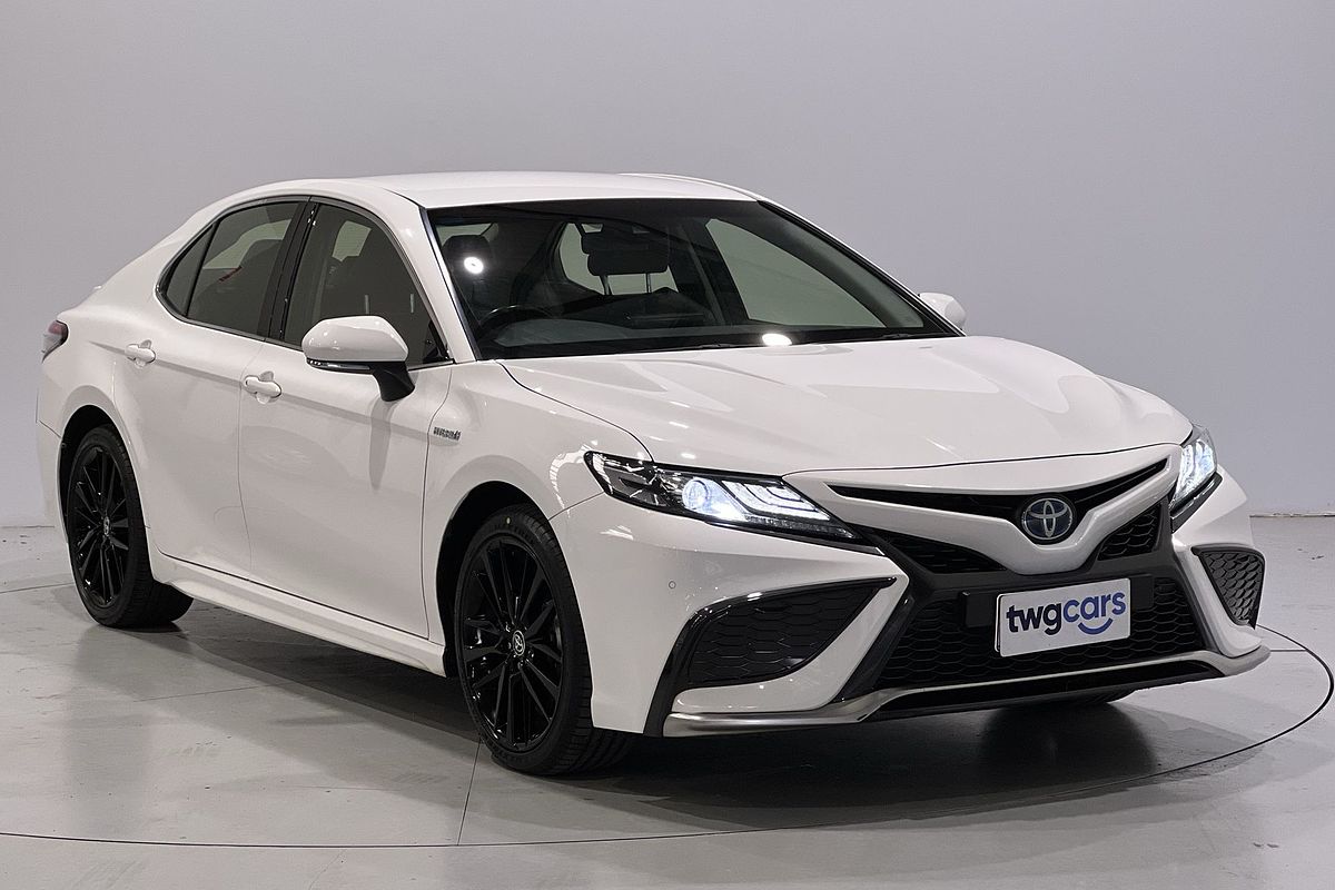 2021 Toyota Camry SX AXVH70R