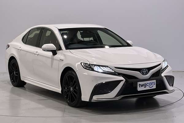 2021 Toyota Camry SX AXVH70R