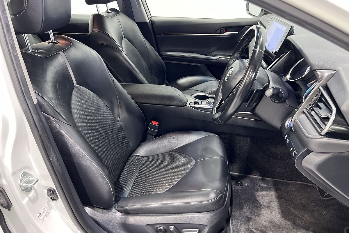 2021 Toyota Camry SX AXVH70R